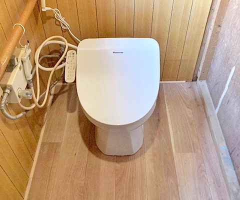 トイレ床補修工事