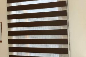 スクリーン取り付け工事