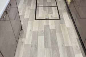 キッチン床クッションフロア上張り工事